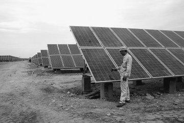 太陽能發電成本的急劇下降 技術、市場與政策的合力